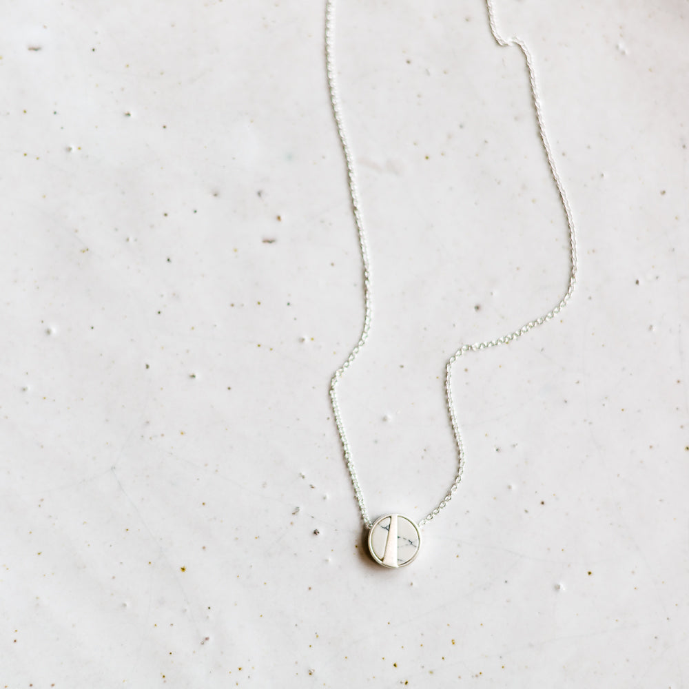 Mea necklace | silver + white