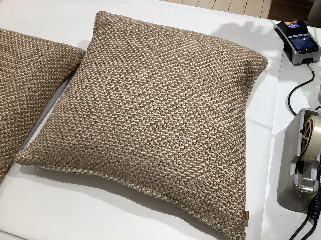 Rohana Cushion