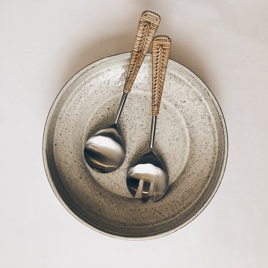 Taret salad servers